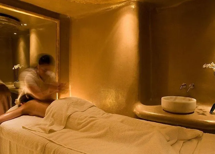 ホテル カーボ タグー ミコノス Mykonos Town