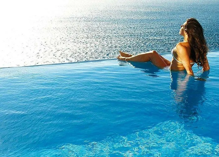 ホテル カーボ タグー ミコノス