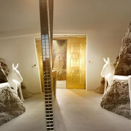 Cavo Tagoo Mykonos Hotel